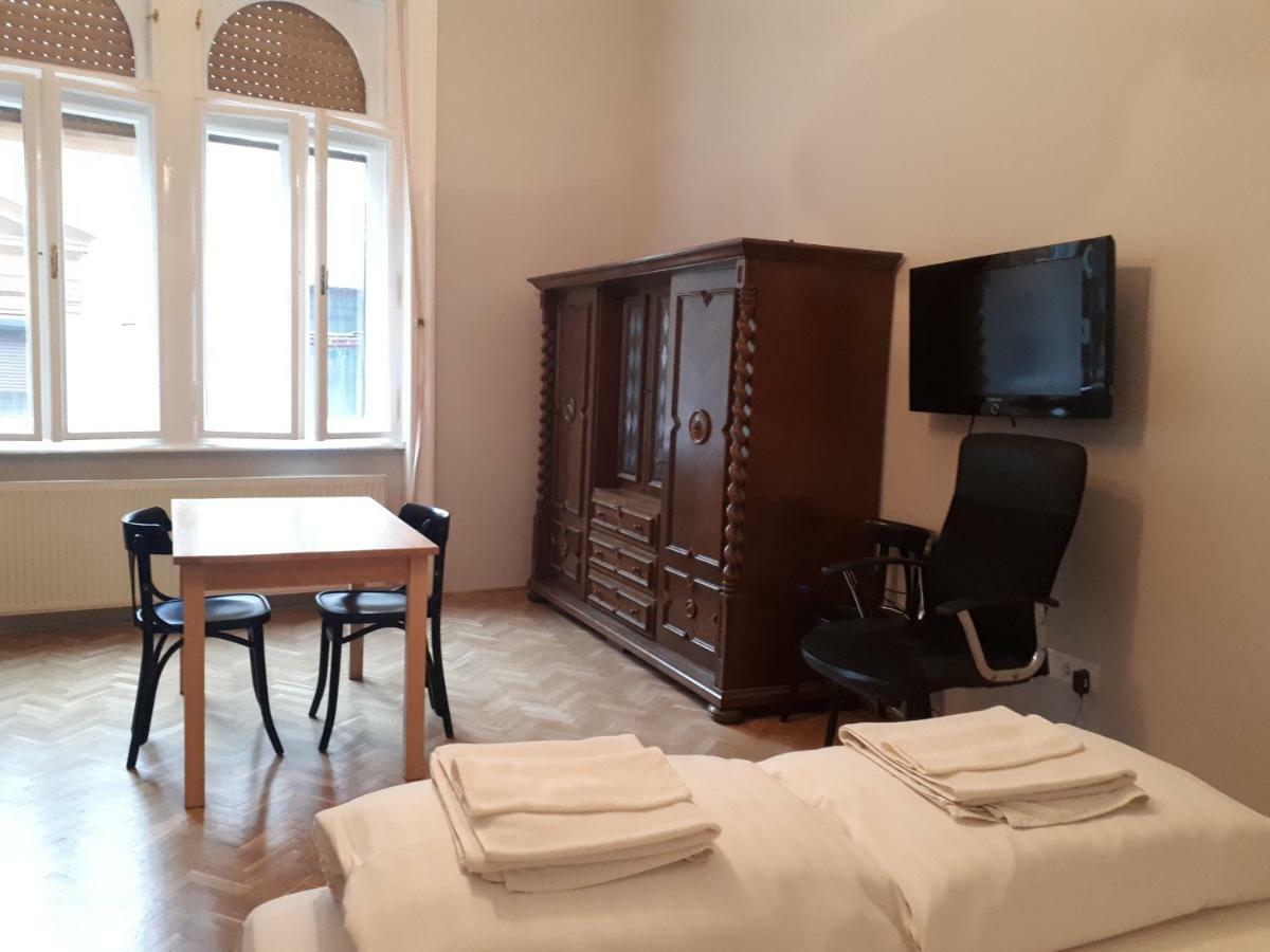 Dob15 Big Apartment Budapest Ngoại thất bức ảnh