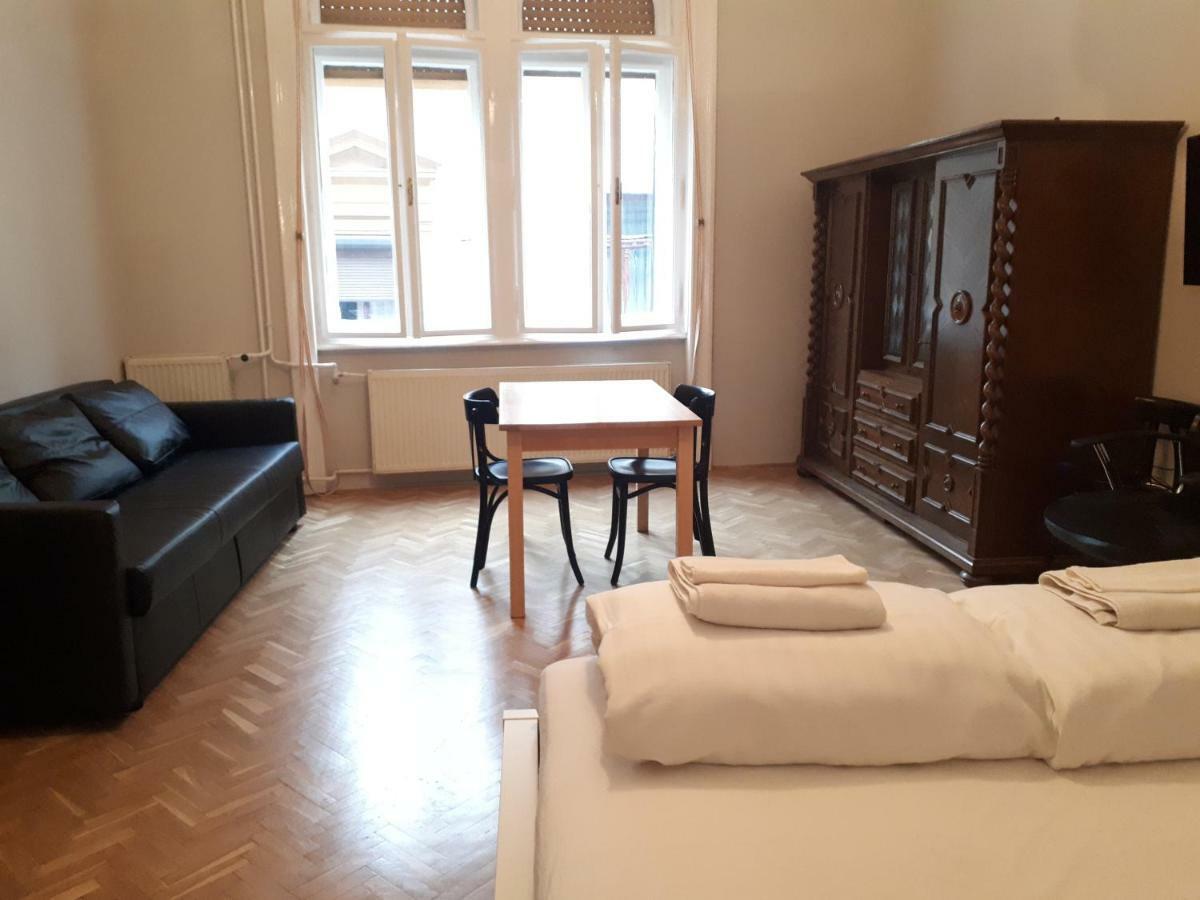 Dob15 Big Apartment Budapest Ngoại thất bức ảnh